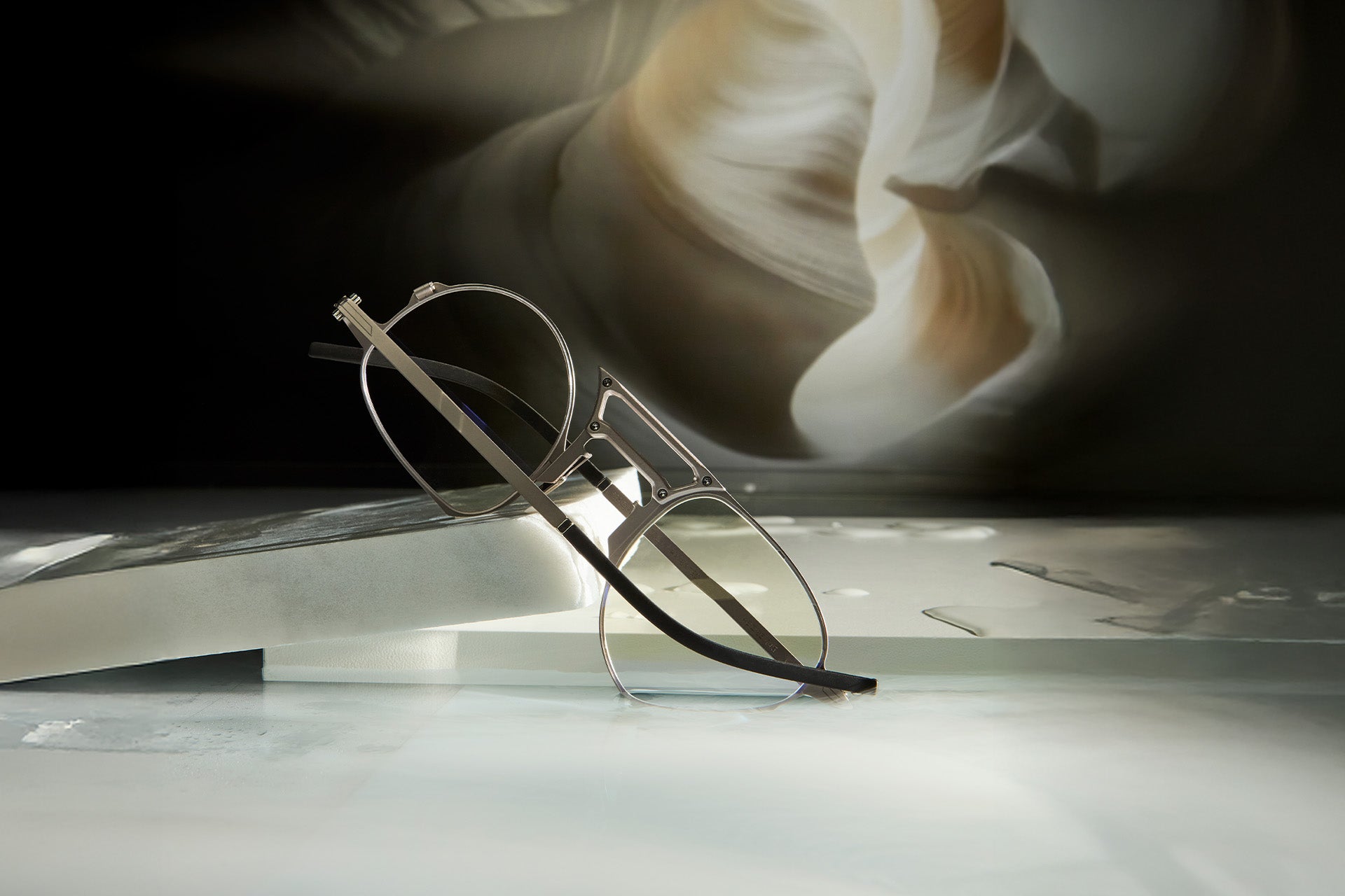 Movitra Levitas 03 – Patented Rotating Eyewear – Handmade in Italy